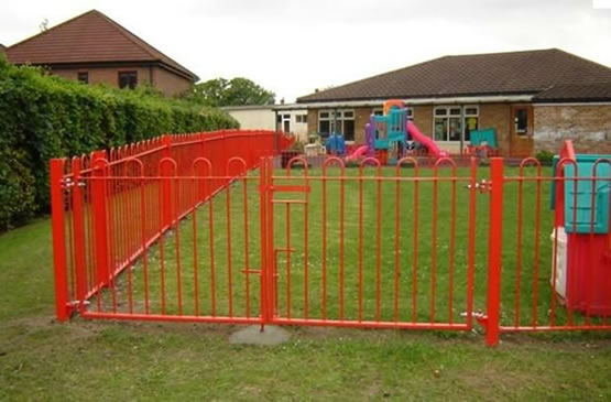 Red Color Garden Fencing